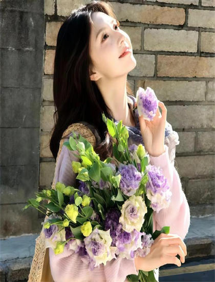 日本老師和學生XXXXX18_最新無碼人妻在線視頻